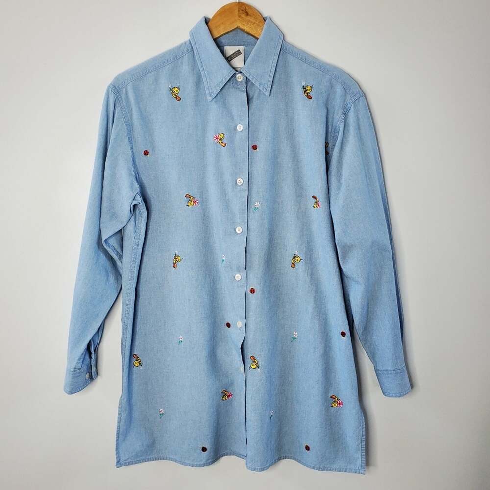 Warner Bros Tweety /Friends Light Blue Chambray button up shirt Small relaxed